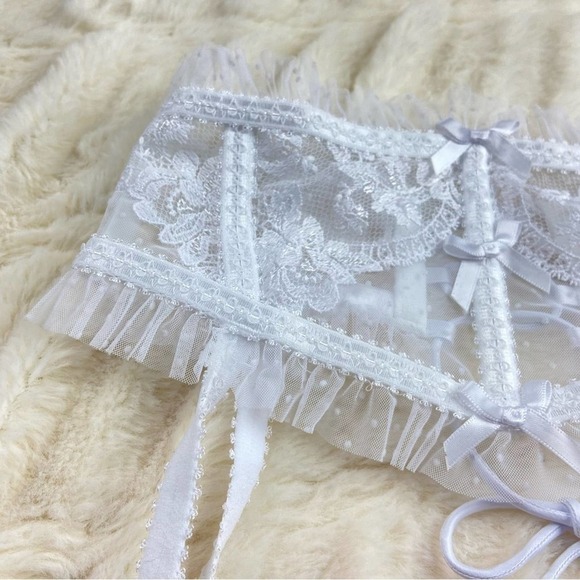 For Love And Lemons White Garter Belt - Picture 7 of 11